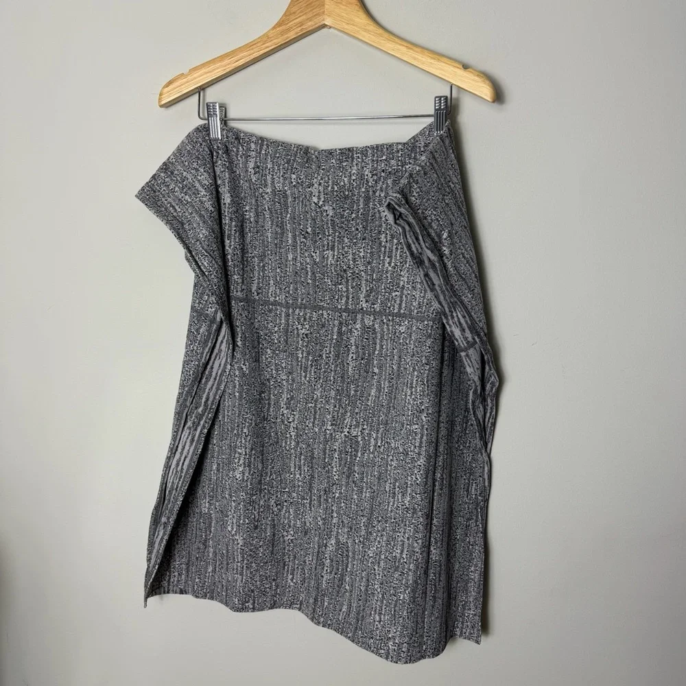 Lululemon Vinyasa Shawl Wrap Scarf Gray